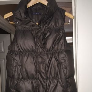 Bronzy Brown GAP Puffer Vest - M